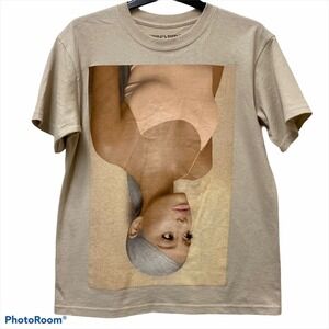 Ariana Grande 2019 Sweetener Tour Graphic T-Shirt concert music band tee graphic